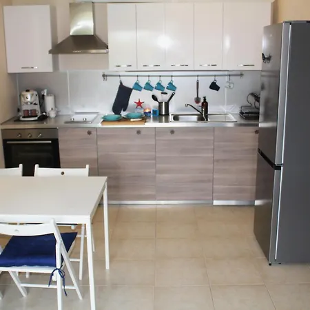 1-bedroom With Pool & Free Parking, 300 M To The Apartment