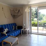 1-bedroom With Pool & Free Parking, 300 M To The Apartament Pomorie