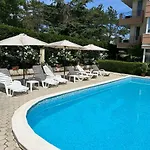 Apartament 1-bedroom With Pool & Free Parking, 300 M To The Pomorie