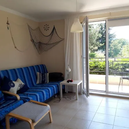 1-bedroom With Pool & Free Parking, 300 M To The Апартаменты Поморие