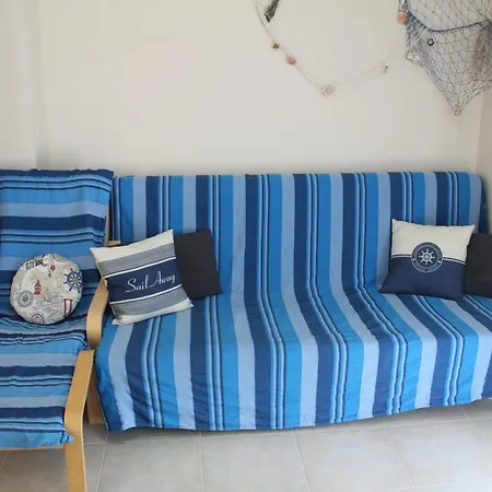 Апартаменты 1-bedroom With Pool & Free Parking, 300 M To The